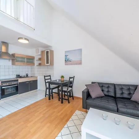 Apartment Edle Dg Maisonette Mit Balkon, Wohnzimmer, Arbeitszimmer, Waschmaschine, Ausstattung, Zentral