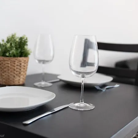 Edle Dg Maisonette Mit Balkon, Wohnzimmer, Arbeitszimmer, Waschmaschine, Ausstattung, Zentral * Furstenwalde